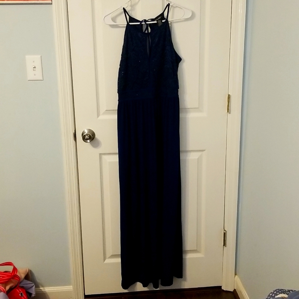 Semi formal floor length dress. S Navy